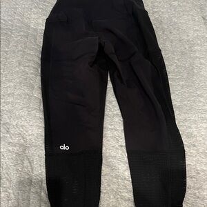 ALO Yoga women cropped!!! Hits just below knee fyi they are a cropped legging